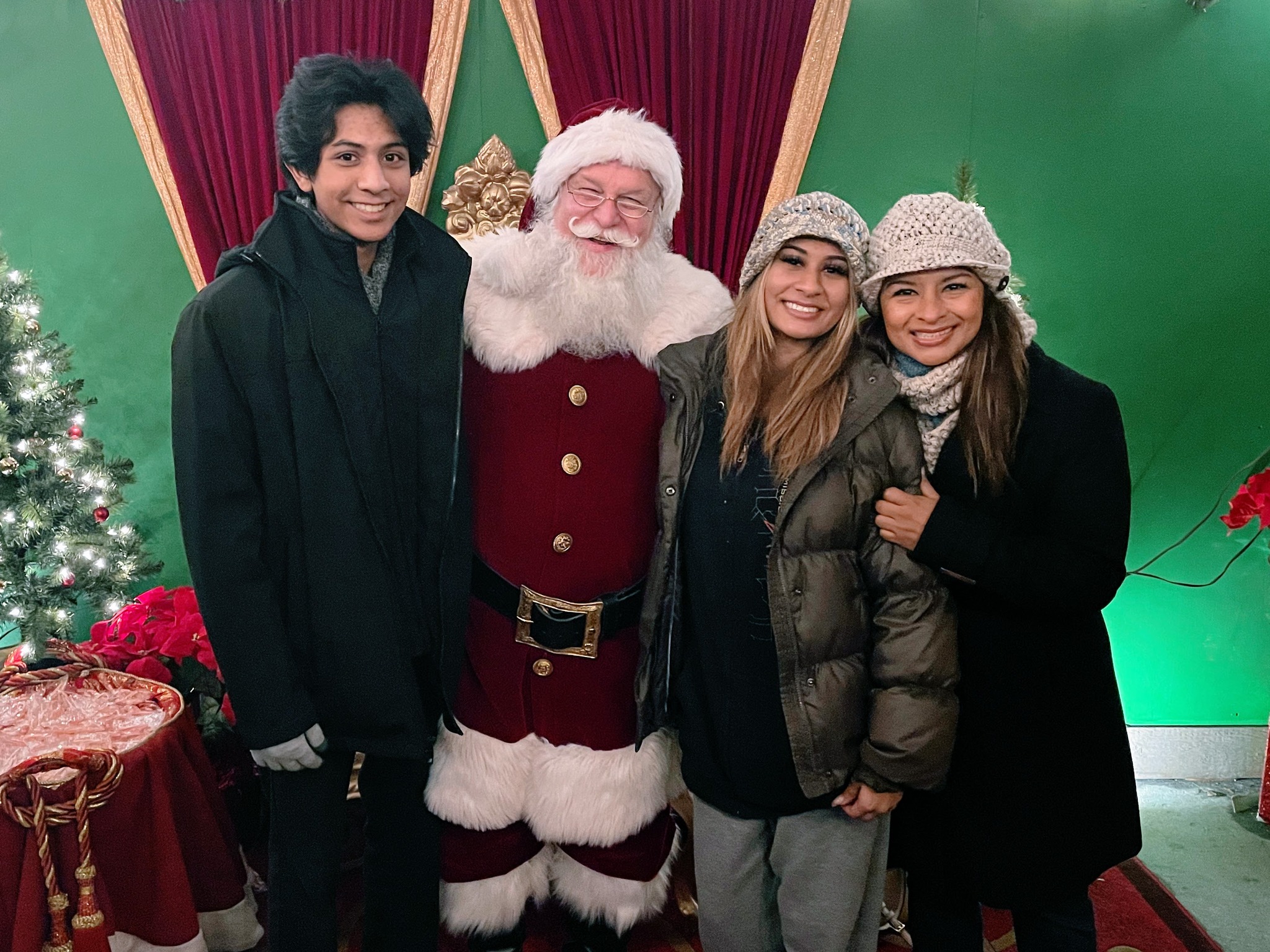 Maritza, Sydney & Andrew with Santa Dale at San Jose's Christmas in the Park