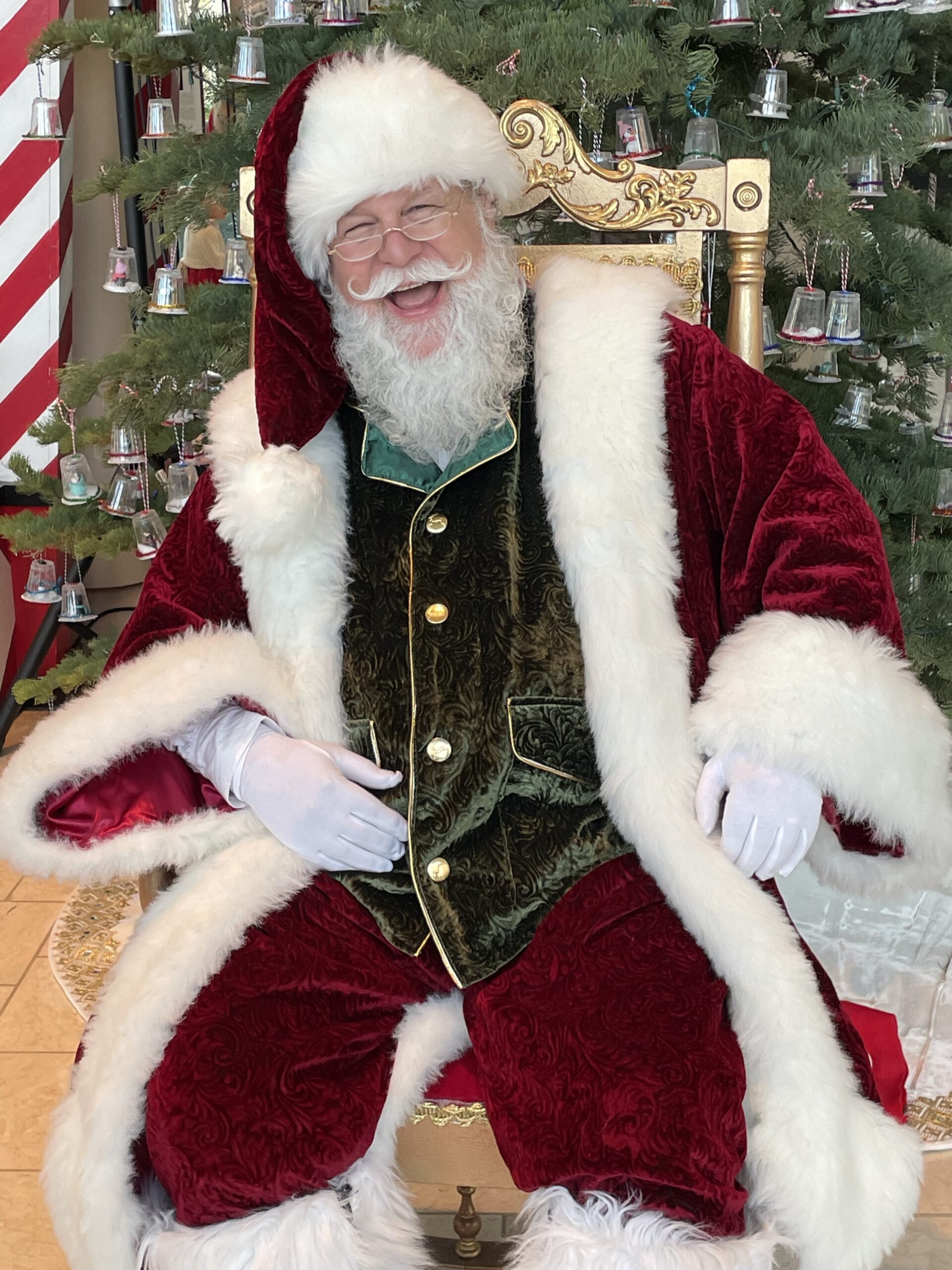 Santa Dale at SF Symphony Deck the Hall Tree Lighting